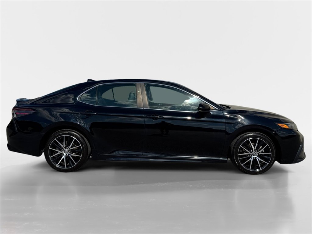 Used 2021 Toyota Camry SE image 8