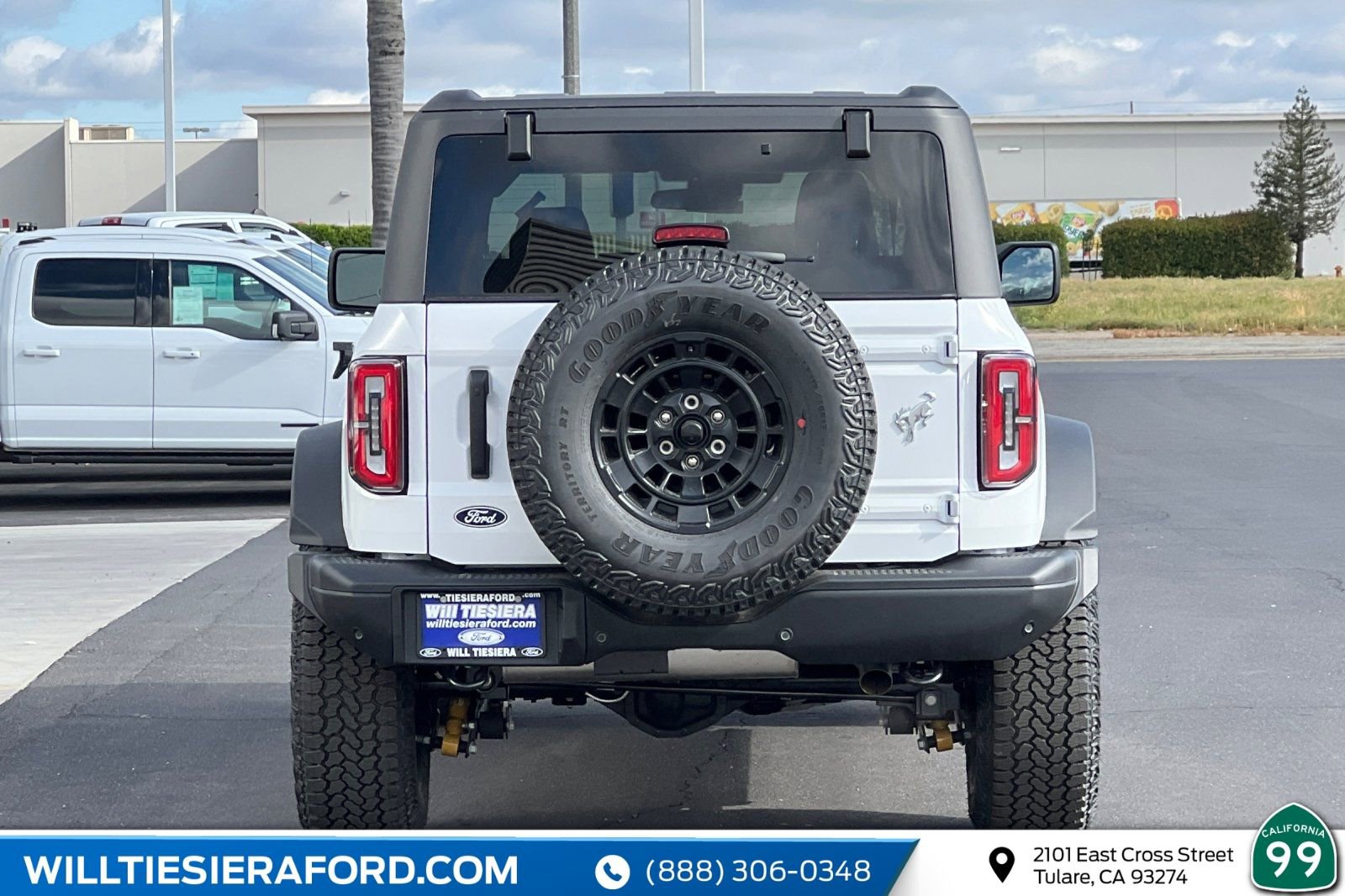 New 2026 Ford Bronco Badlands image 8