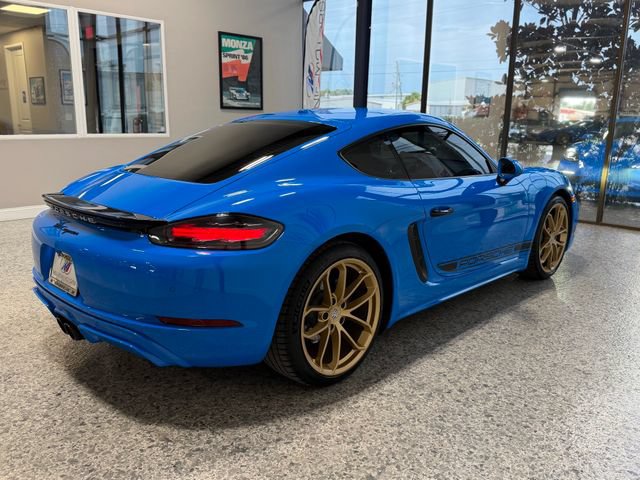 Used 2024 Porsche 718 Cayman RWD image 10