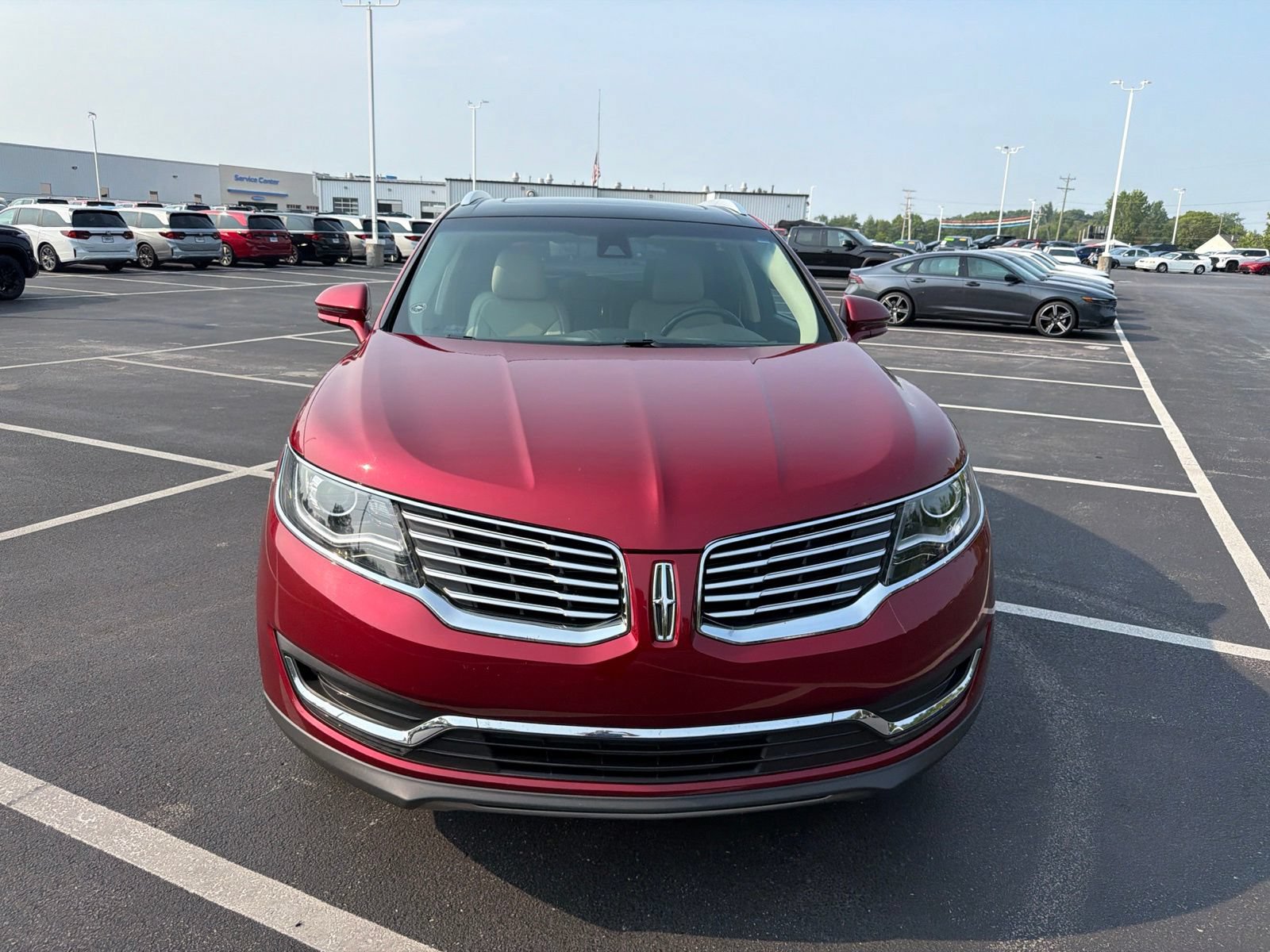 Used 2018 Lincoln MKX Reserve w/ Driver Assistance Package AWD/4WD image 10