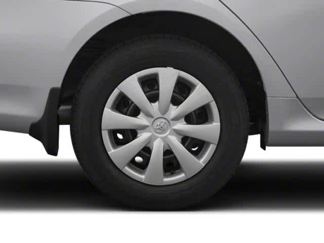 Used 2013 Toyota Corolla L FWD image 14