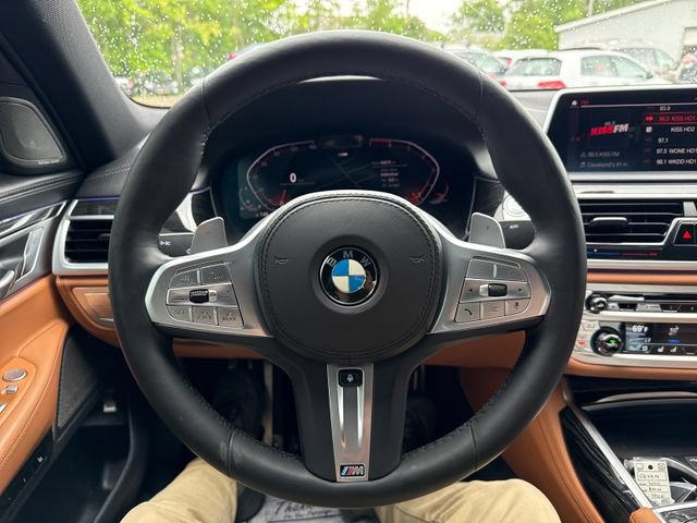 Used 2020 BMW 750i xDrive w/ Executive Package AWD/4WD image 19