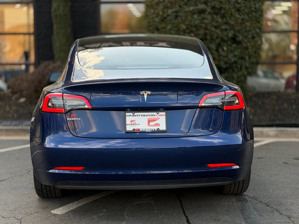 Used 2021 Tesla Model 3 Standard Range image 12