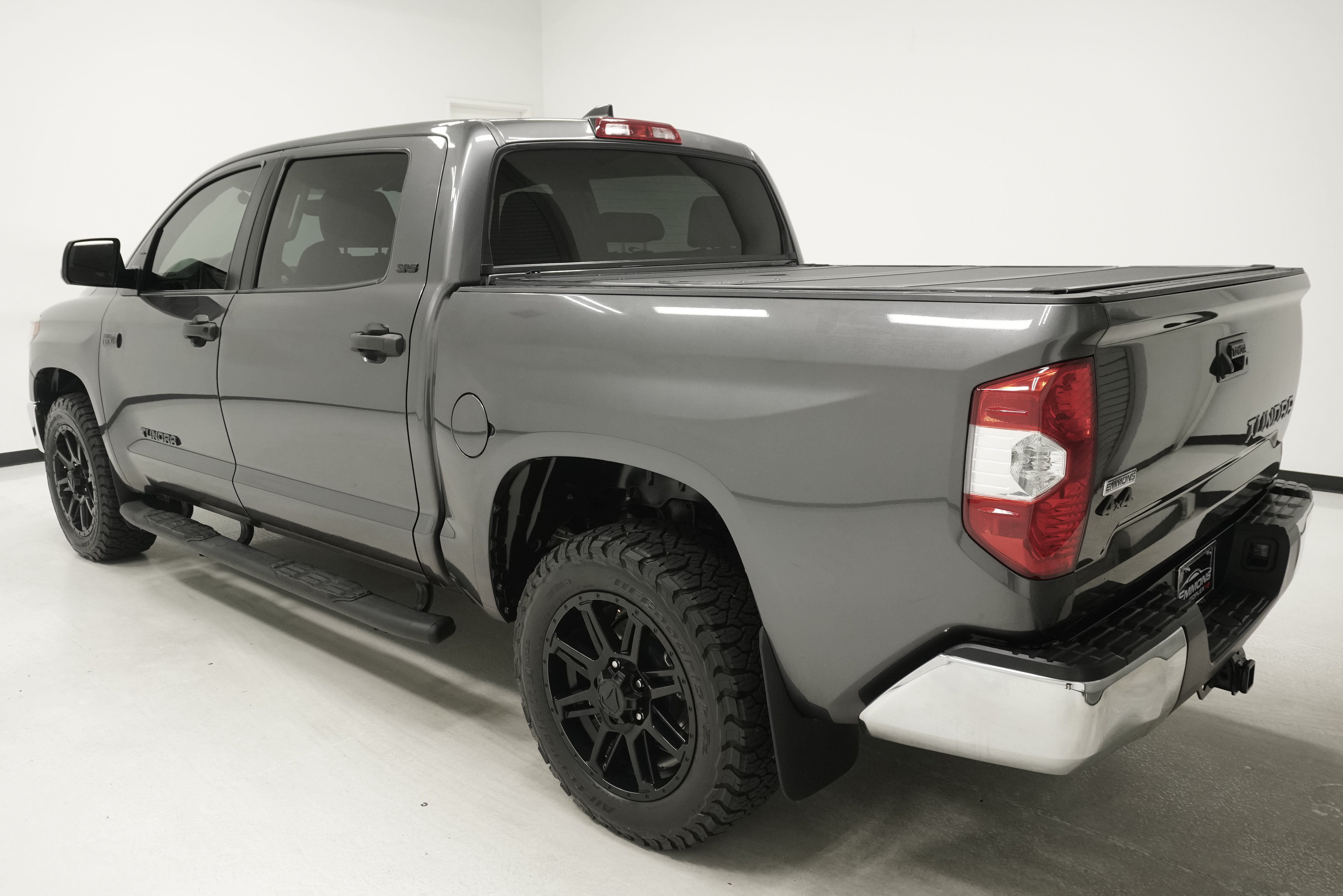 Used 2020 Toyota Tundra SR5 w/ SR5 Leather Package AWD/4WD image 5