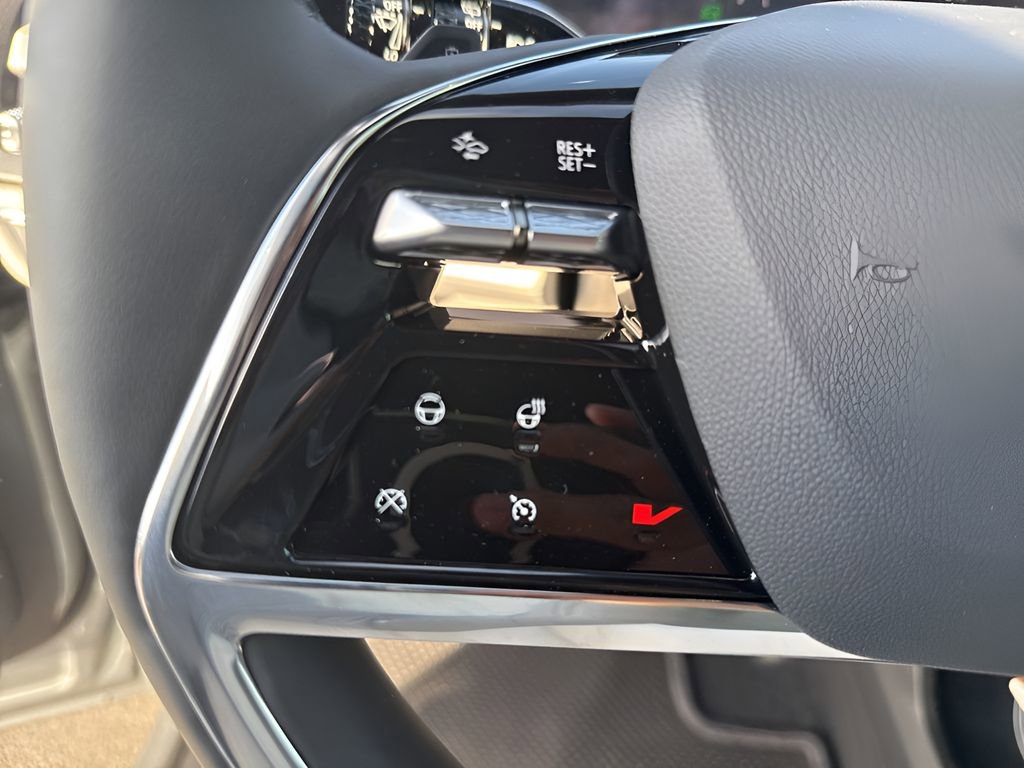 New 2026 Cadillac Vistiq Luxury image 21