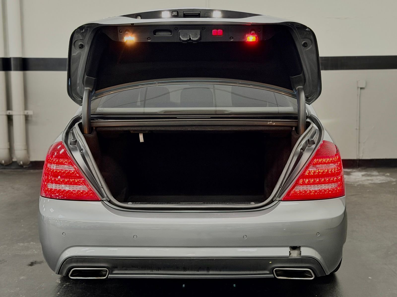 Used 2010 Mercedes-Benz S 550 image 15