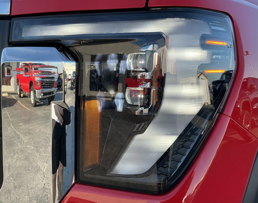 Used 2024 GMC Sierra 3500 SLT w/ SLT Convenience Package image 10