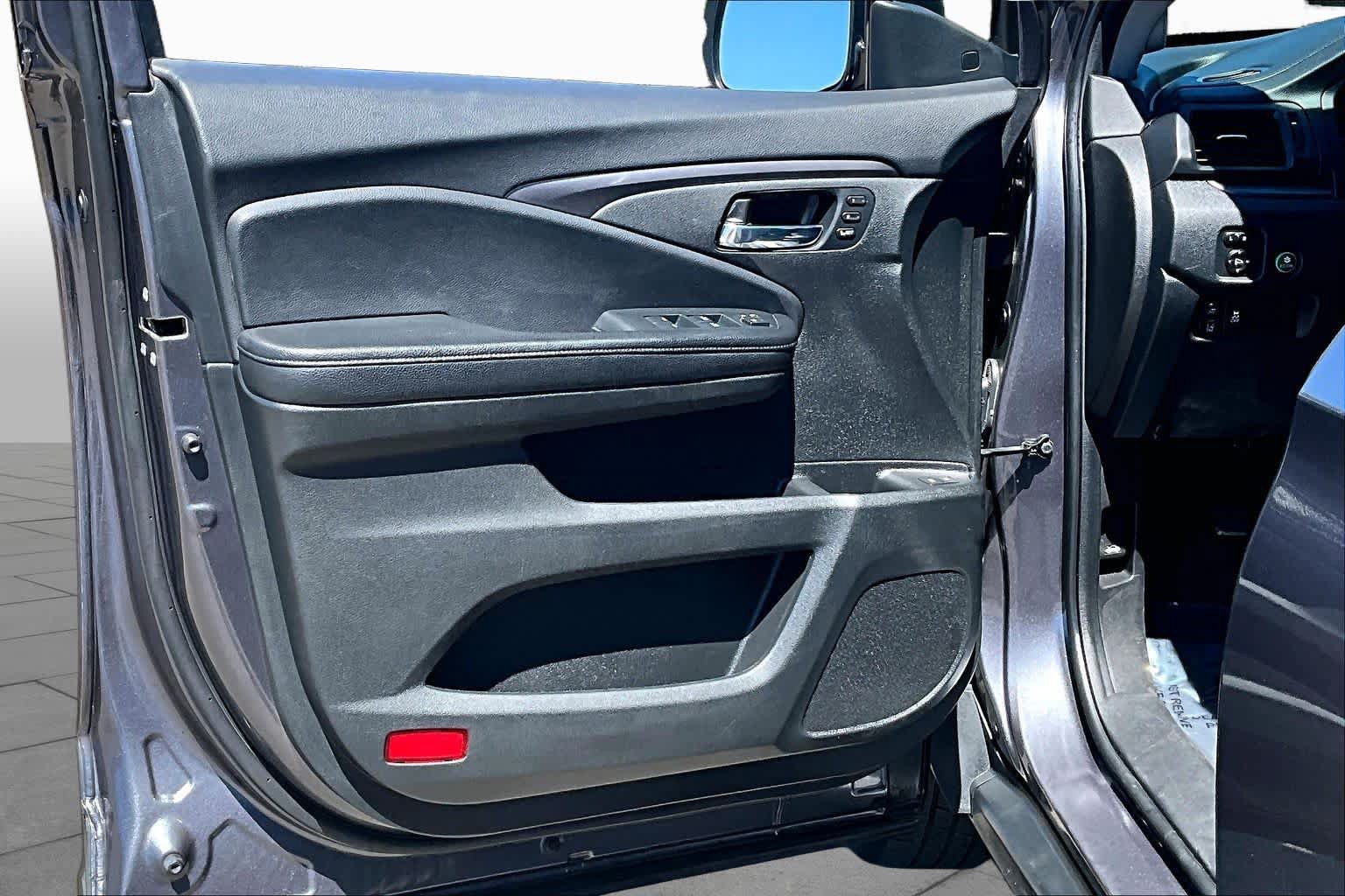 Used 2021 Honda Pilot Special Edition image 21