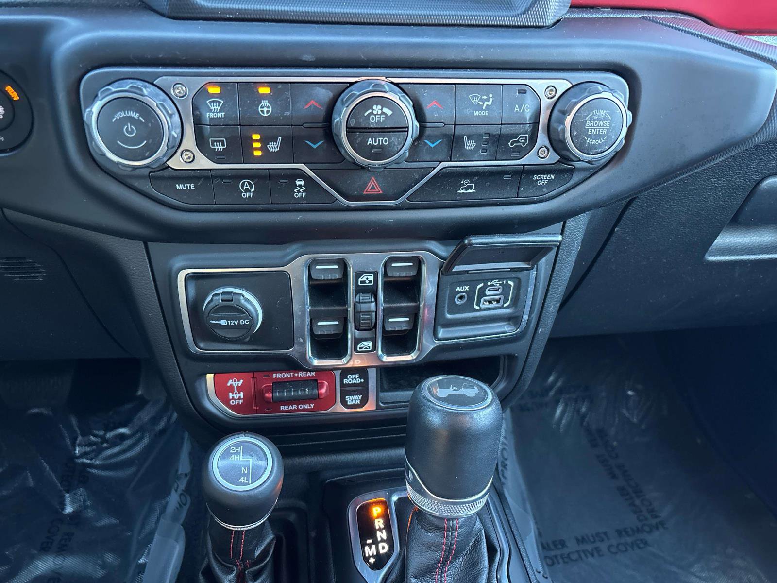 Certified 2021 Jeep Wrangler Unlimited Rubicon w/ Xtreme Recon 35" Tire Package image 24