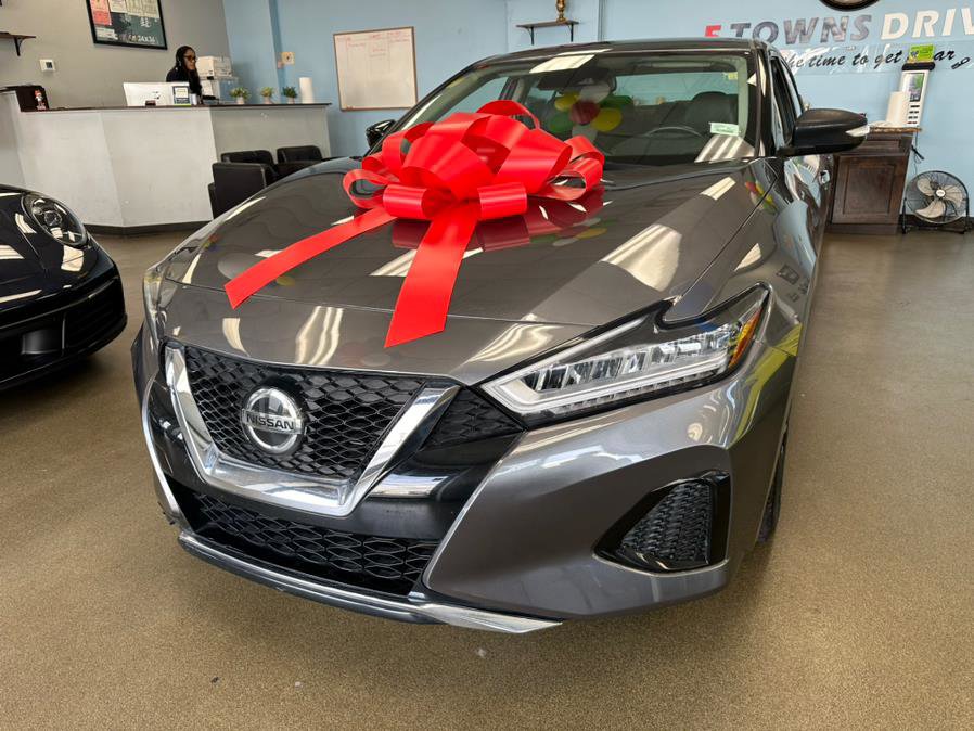 Used 2021 Nissan Maxima 3.5 SV w/ Floor Mat Group image 3