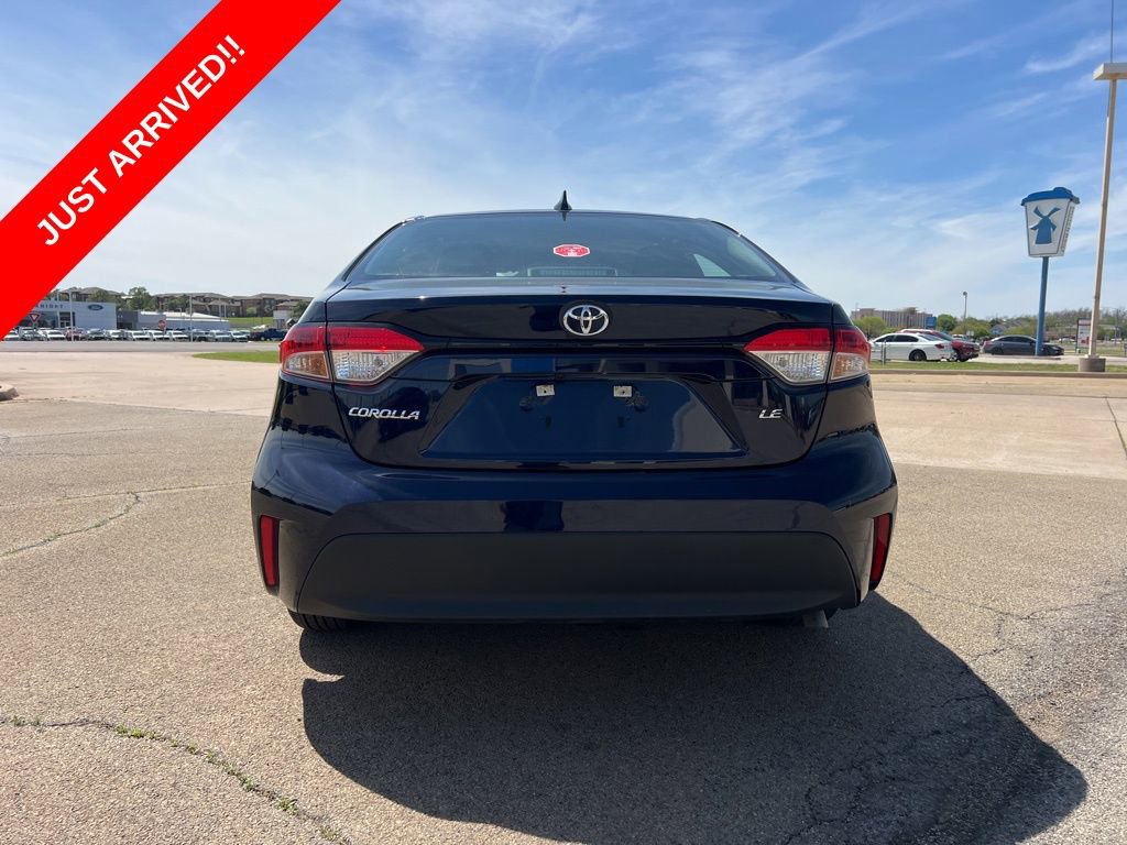 Used 2024 Toyota Corolla LE FWD image 4