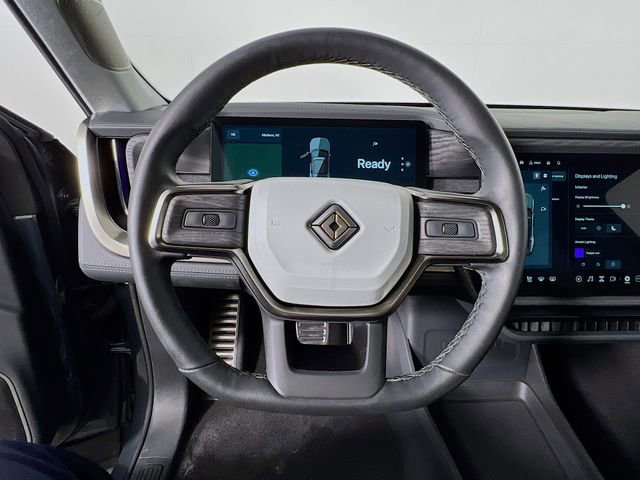 Used 2023 Rivian R1S Adventure image 10