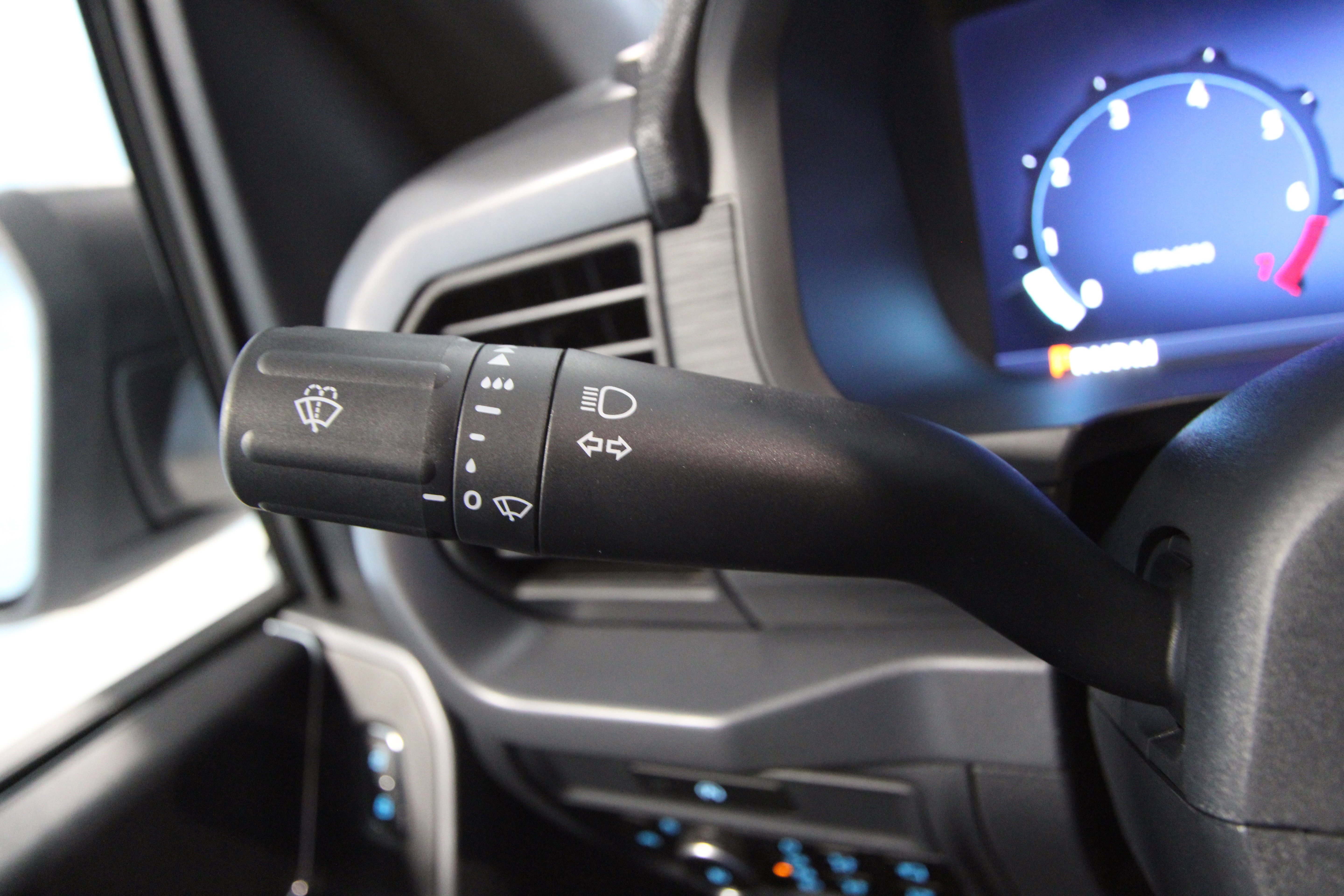 New 2025 Ford F150 XLT w/ Equipment Group 302A MID AWD/4WD image 10