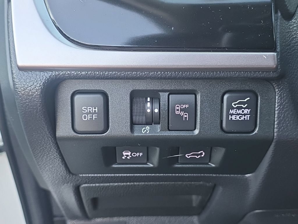 Used 2018 Subaru Forester 2.5i Touring AWD/4WD image 16