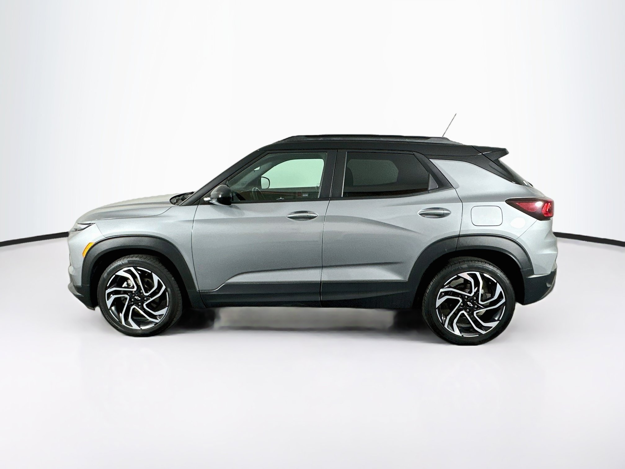 Used 2024 Chevrolet TrailBlazer RS FWD image 4