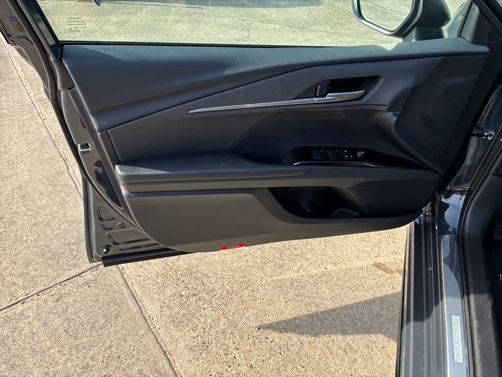 New 2026 Toyota Camry SE image 12