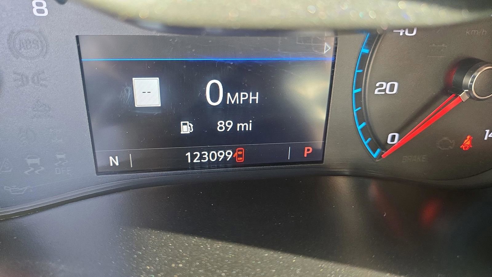 Used 2022 GMC Canyon Denali image 18