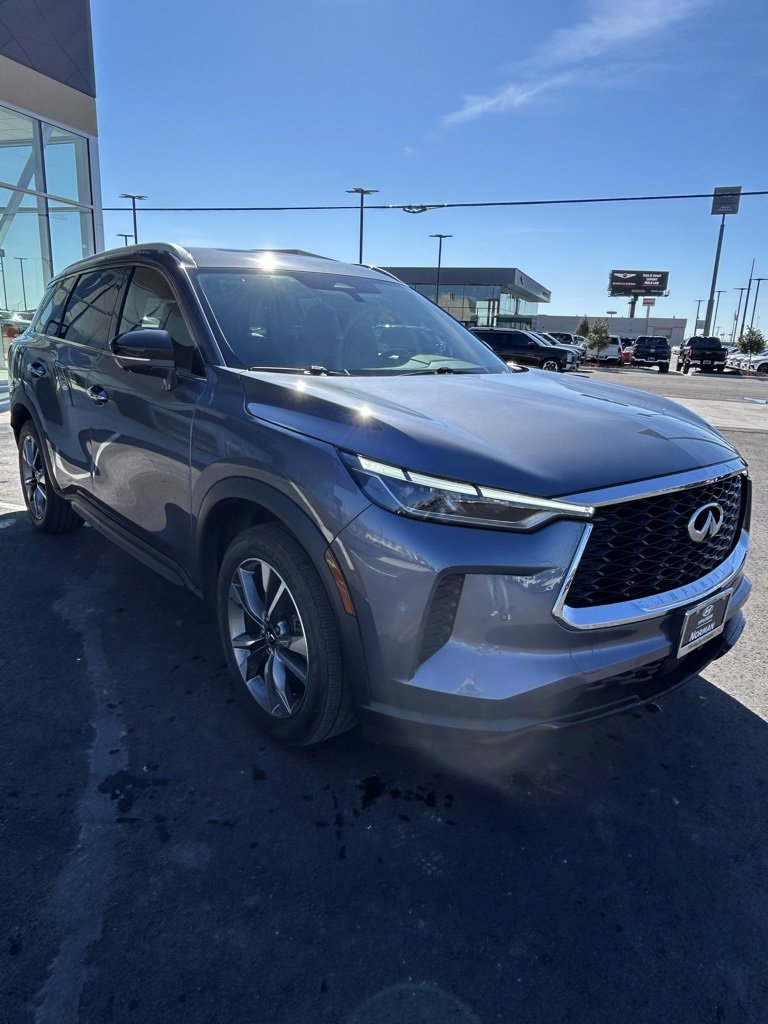 Used 2023 INFINITI QX60 Luxe image 7