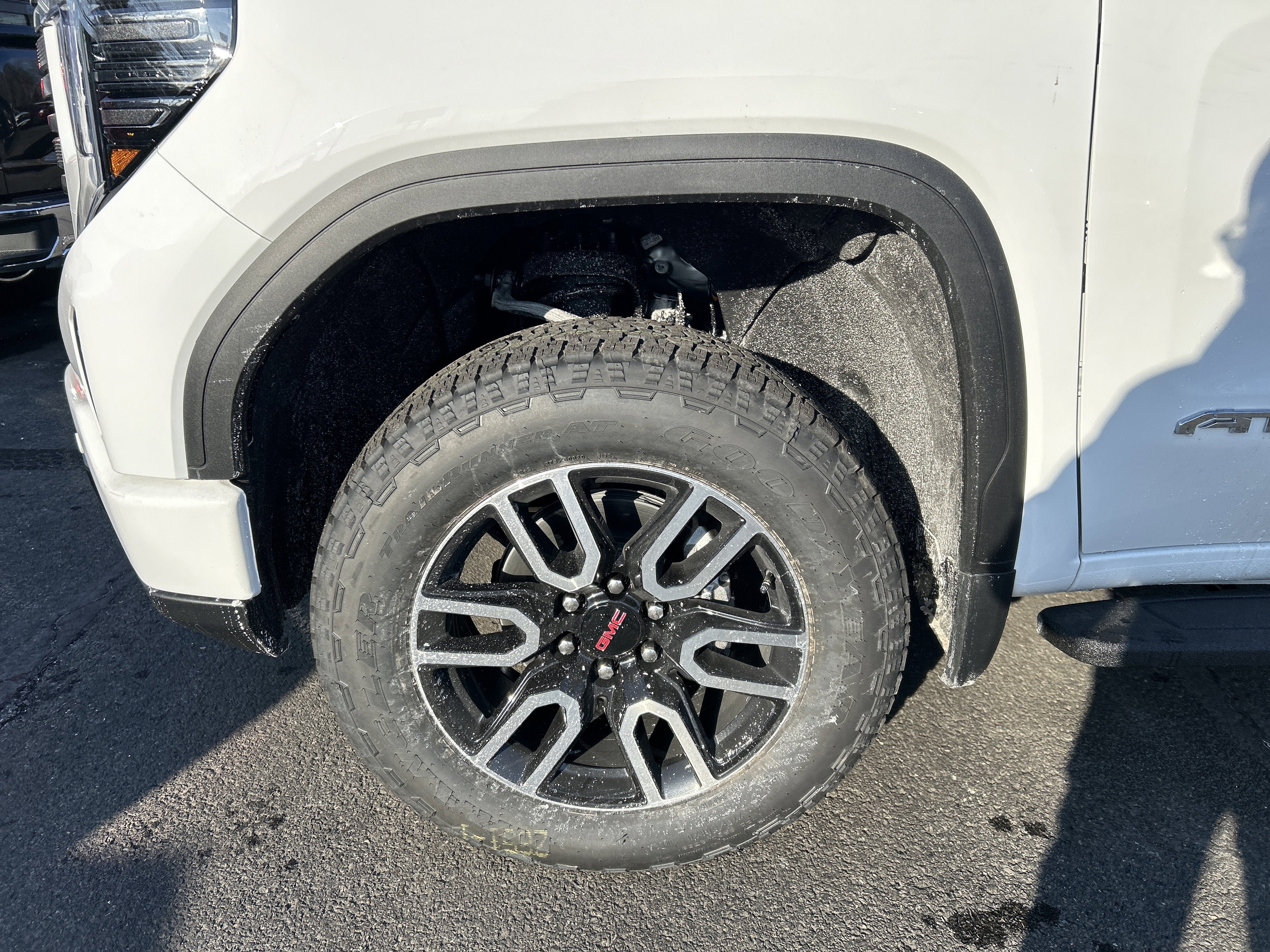 New 2026 GMC Sierra 1500 AT4 w/ AT4 Premium Package AWD/4WD image 6