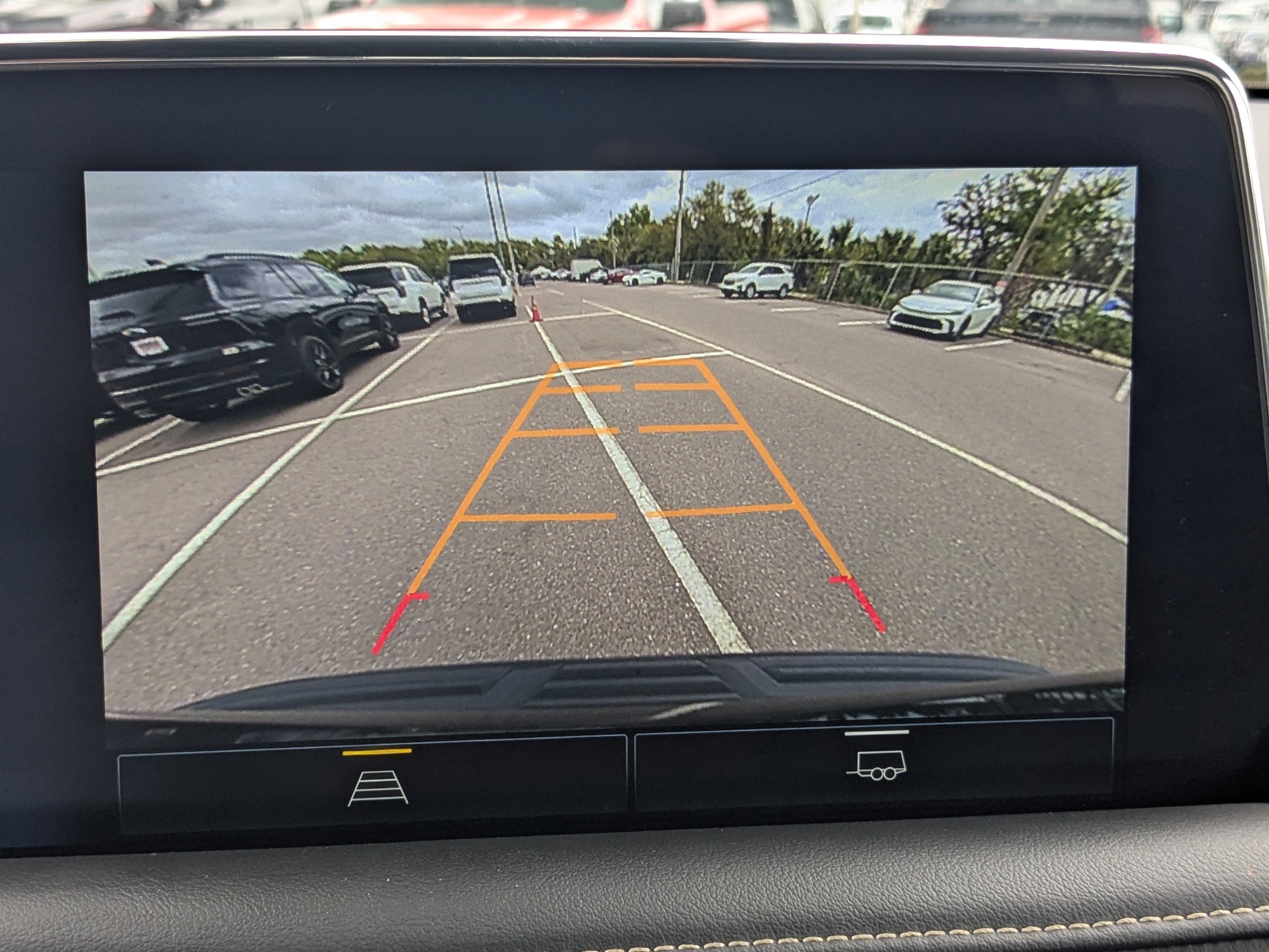 Used 2023 Chevrolet Suburban Premier image 22