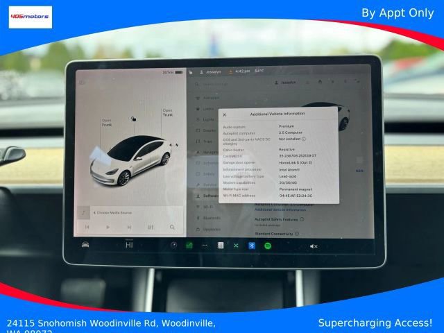 Used 2018 Tesla Model 3 Mid Range image 15