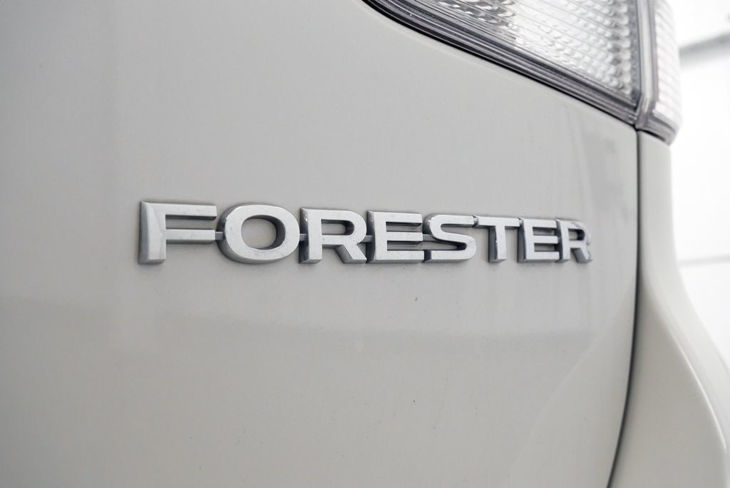 Used 2023 Subaru Forester Limited AWD/4WD image 47