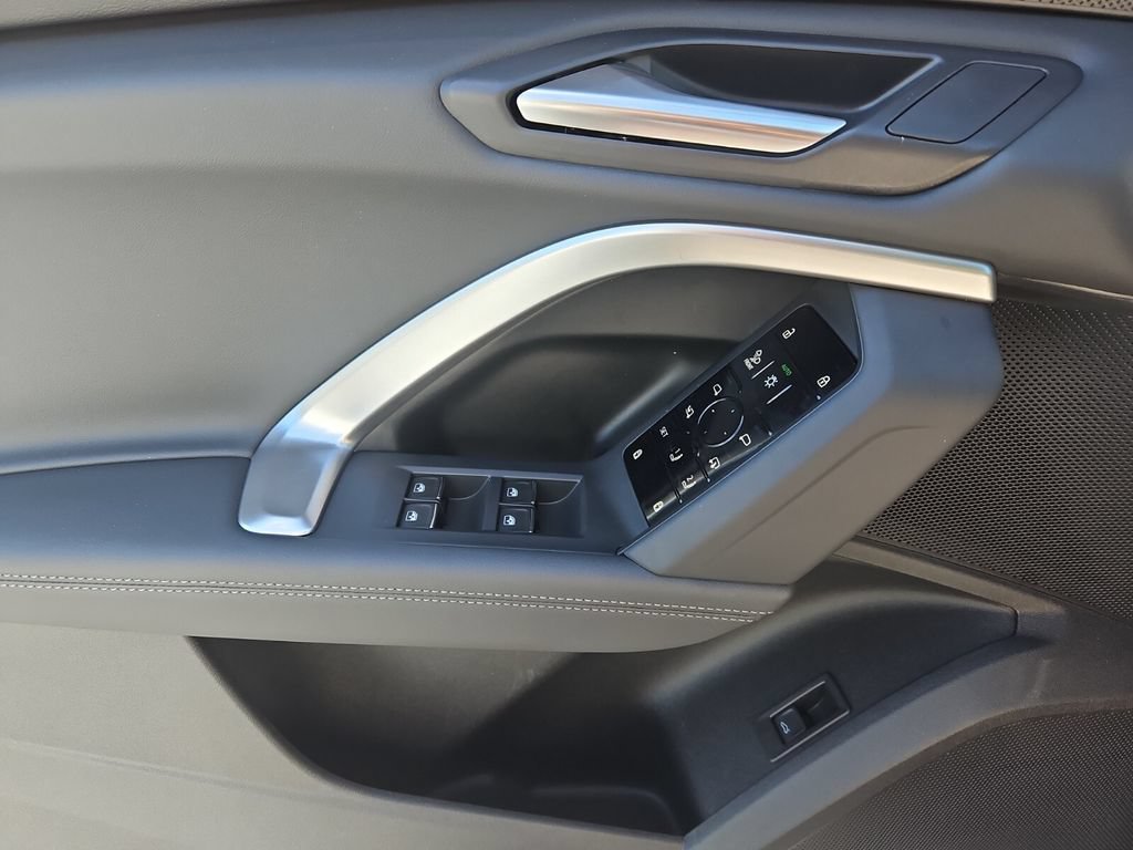 Certified 2025 Audi Q5 Premium Plus AWD/4WD image 13