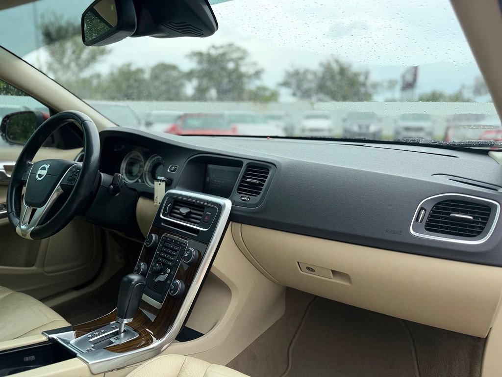 Used 2012 Volvo S60 T5 FWD image 17