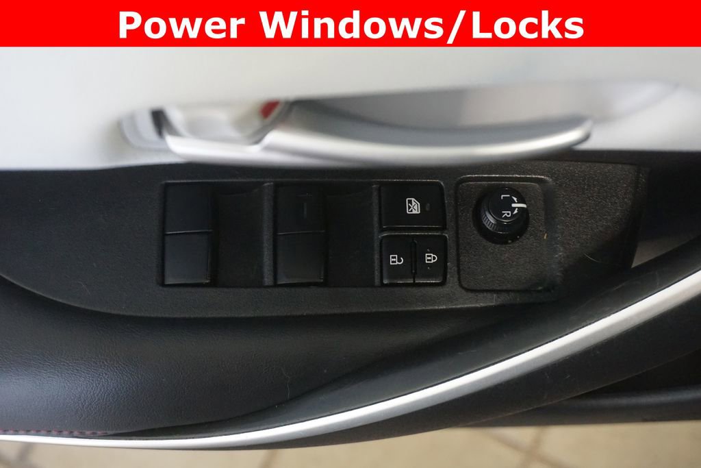 Used 2023 Toyota Corolla SE FWD image 6