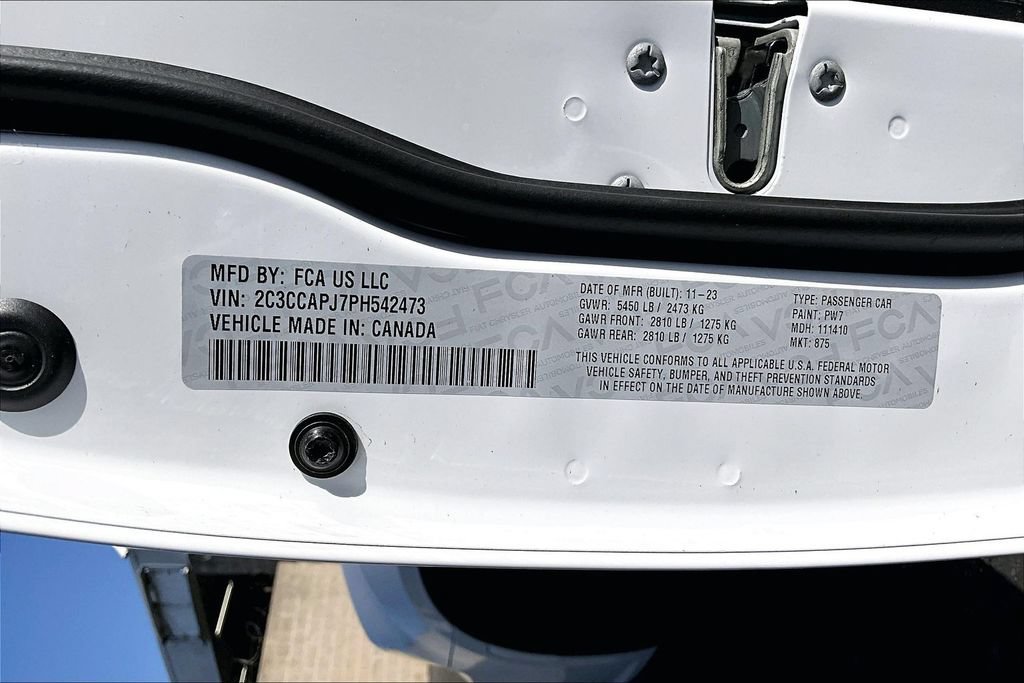 Used 2023 Chrysler 300 C RWD image 32