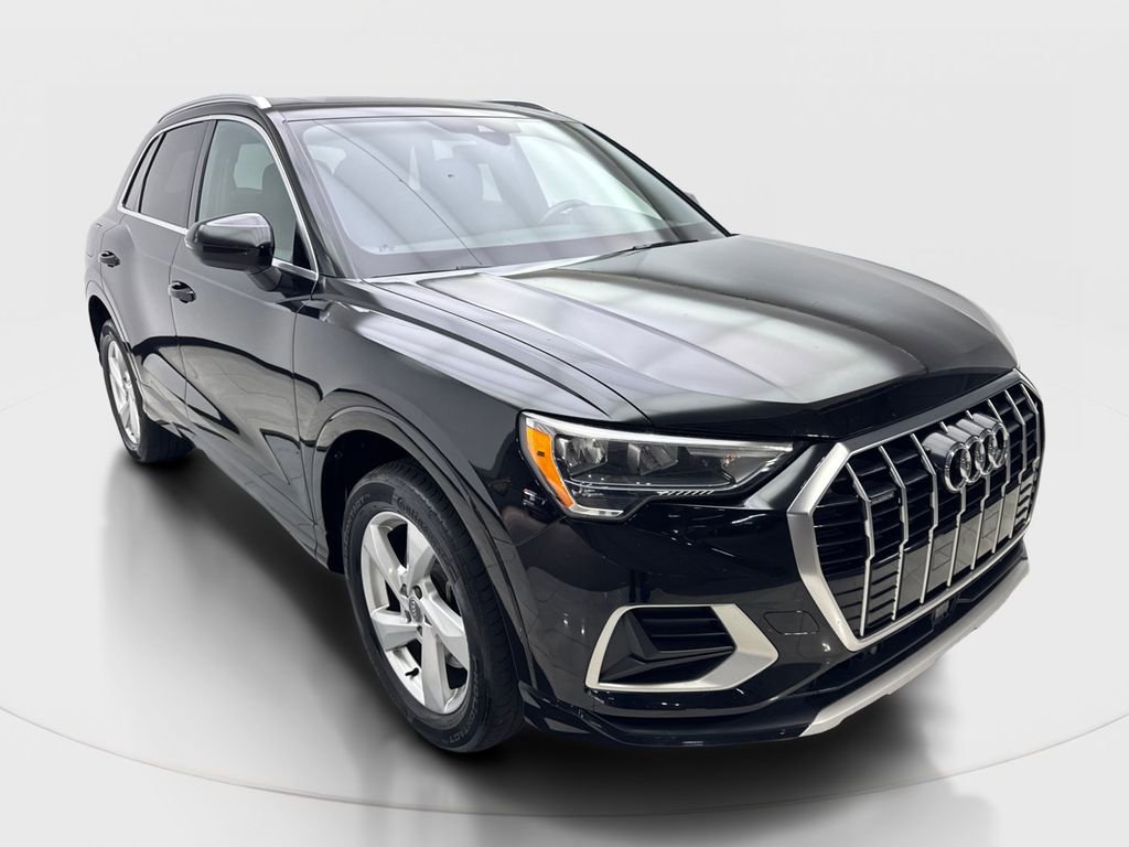 Used 2020 Audi Q3 2.0T Premium w/ Convenience Package image 4