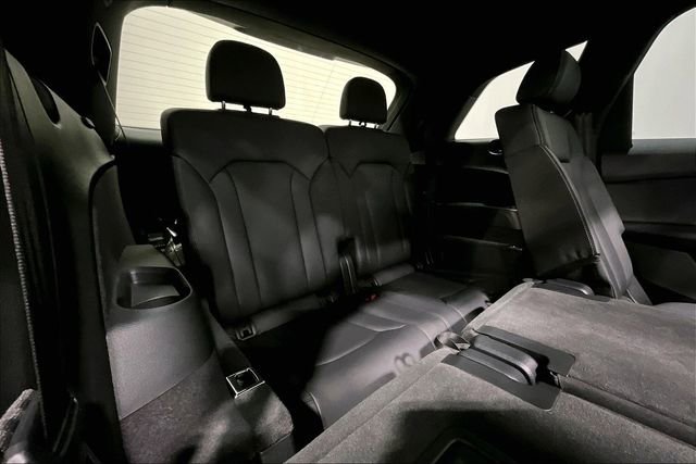 Certified 2025 Audi Q7 2.0T Premium w/ Convenience Plus Package image 29