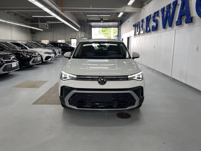 Used 2025 Volkswagen Taos SEL AWD/4WD image 6