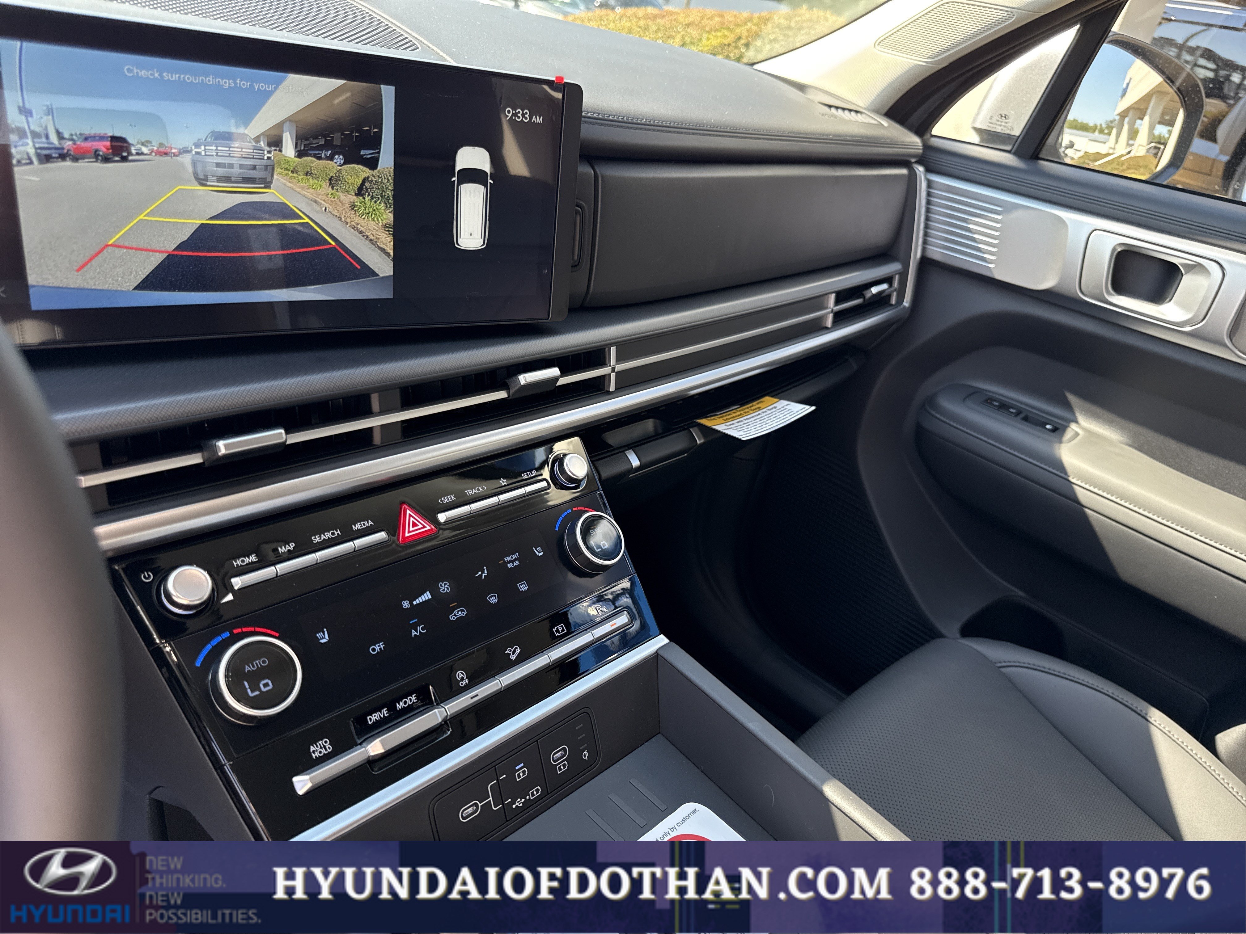 Used 2026 Hyundai Santa Fe SEL FWD image 9