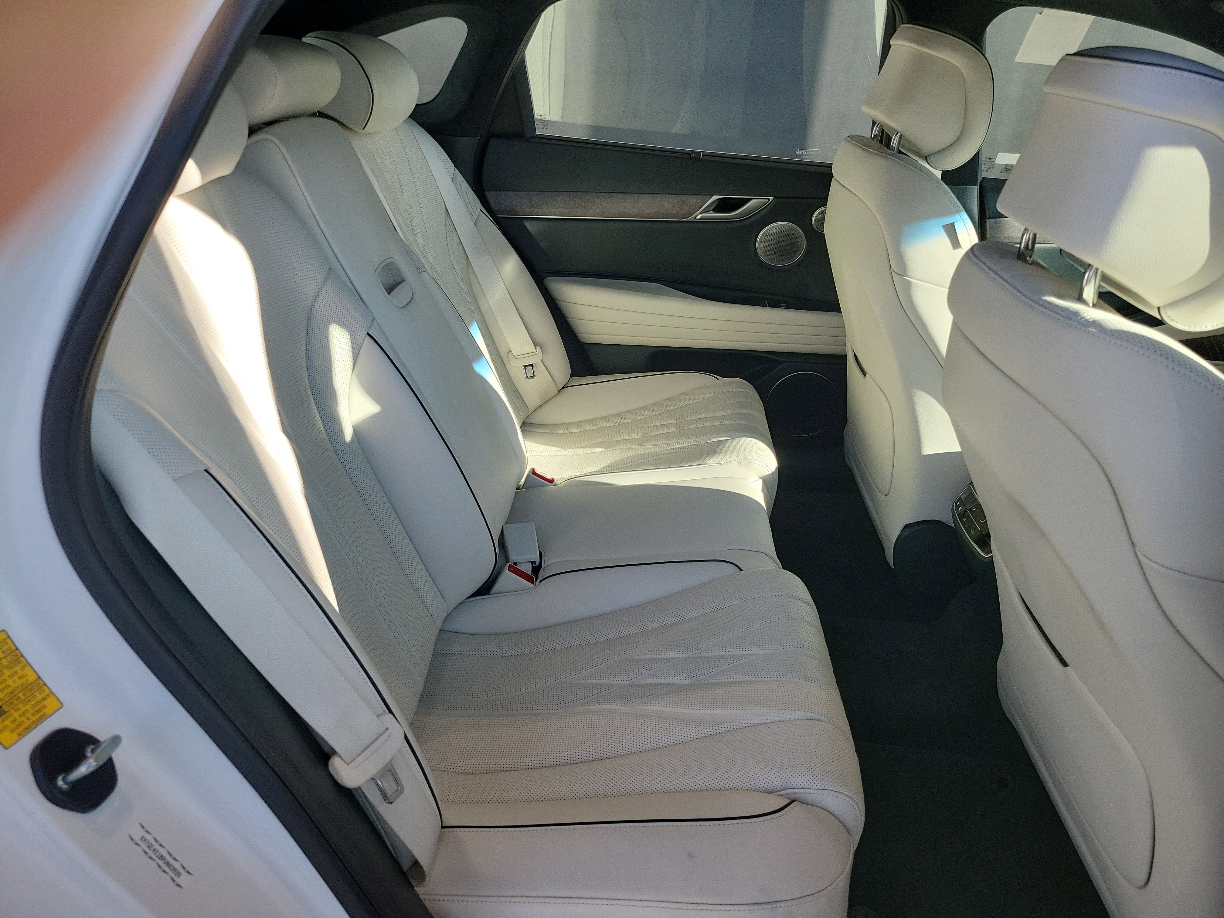 New 2023 Genesis G80 AWD image 17