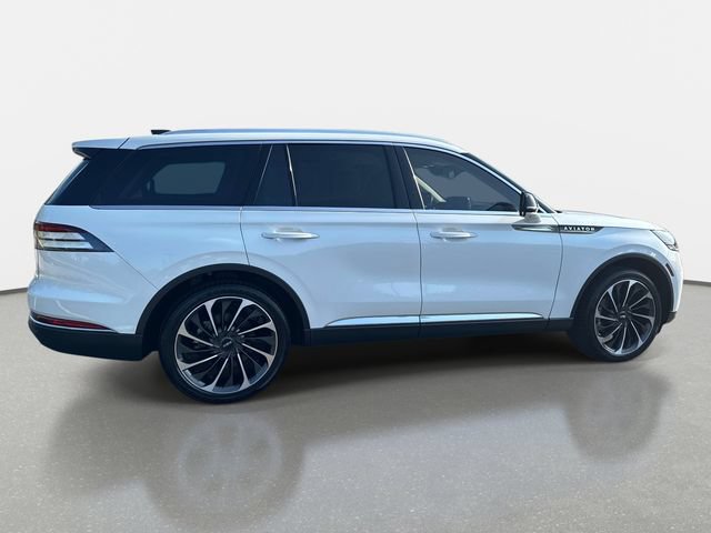 Used 2025 Lincoln Aviator Reserve w/ Equipment Group 201A AWD/4WD image 8