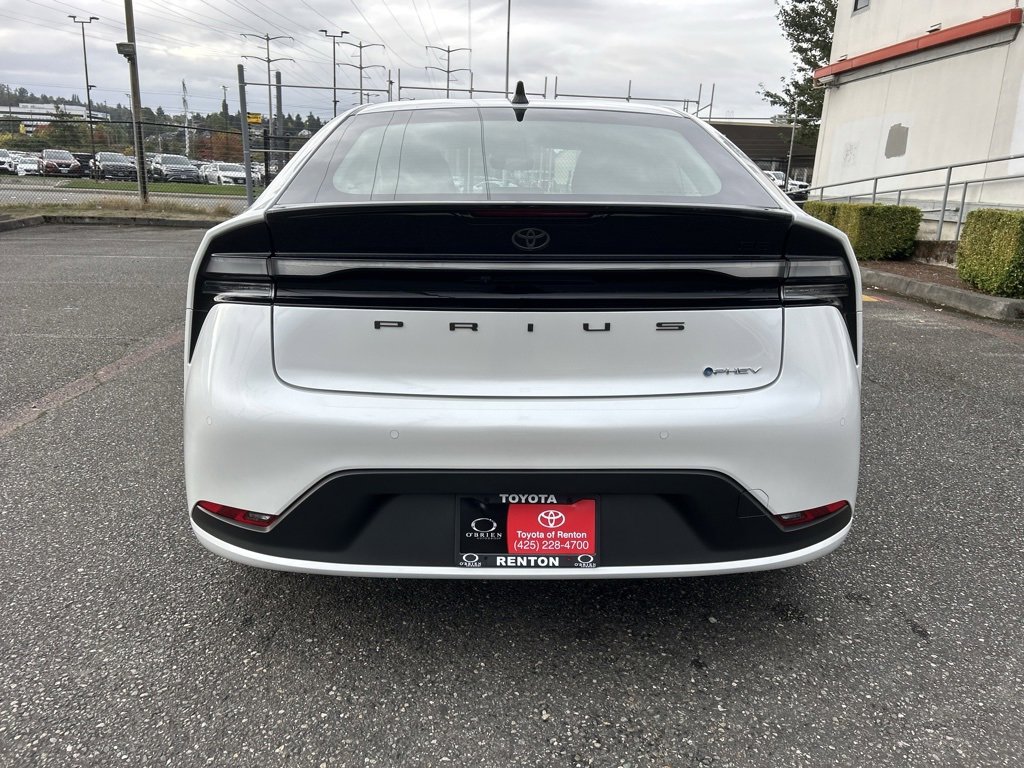 New 2026 Toyota Prius Plug-In Hybrid image 6