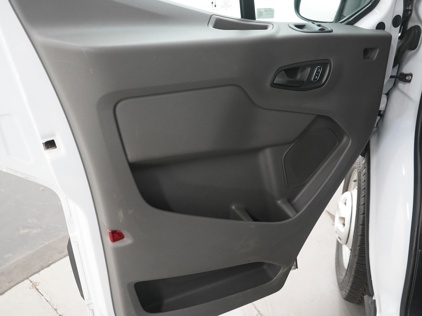 Used 2024 Ford Transit 350 XLT image 20