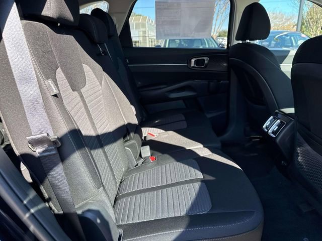 New 2026 Kia Sorento LX FWD image 15