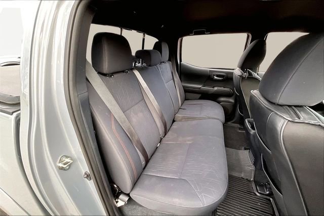 Used 2019 Toyota Tacoma SR image 17