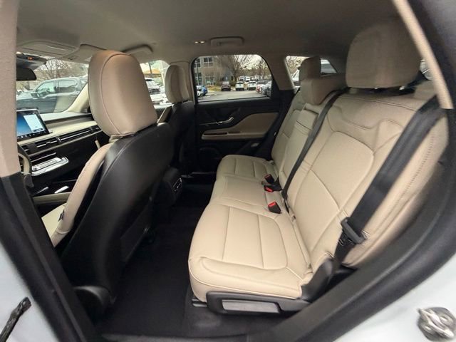 New 2026 Lincoln Corsair Premiere image 12