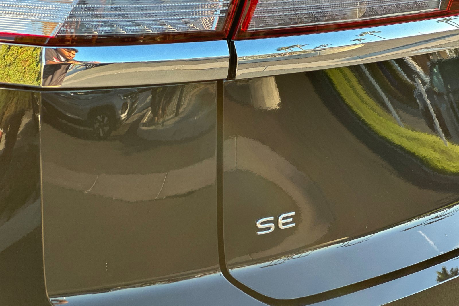 New 2026 Volkswagen Atlas Cross Sport SE image 7