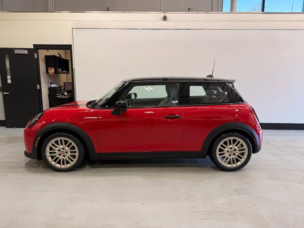 Used 2025 MINI Cooper S FWD image 2