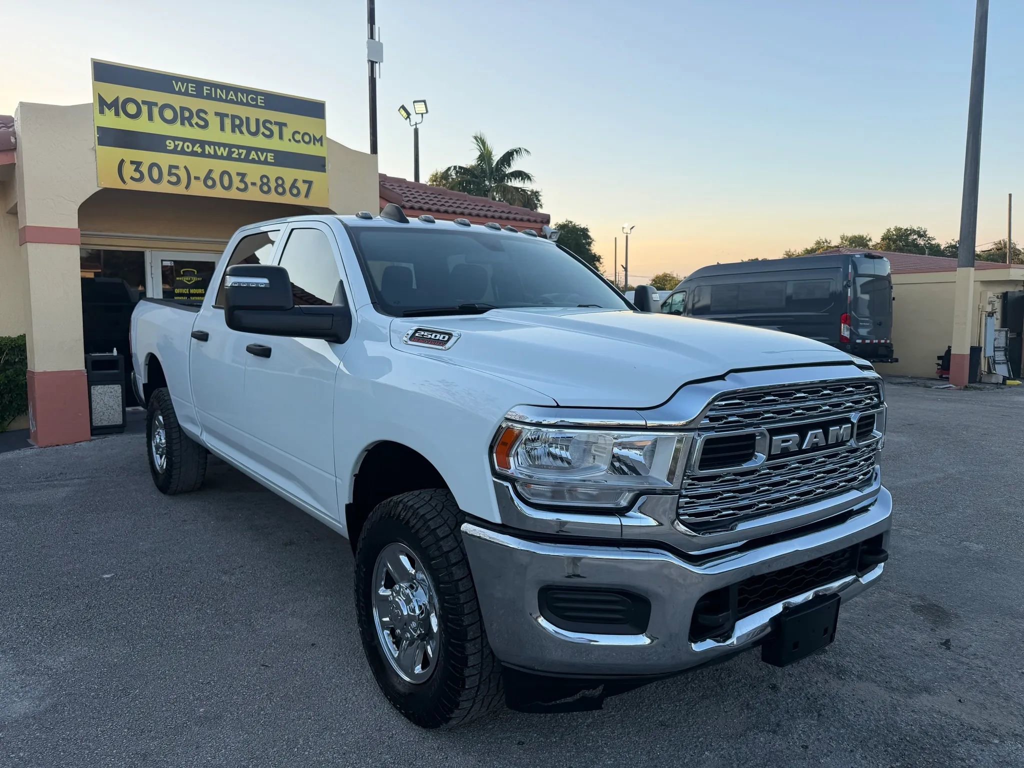 Used 2023 RAM 2500 Tradesman AWD/4WD image 7