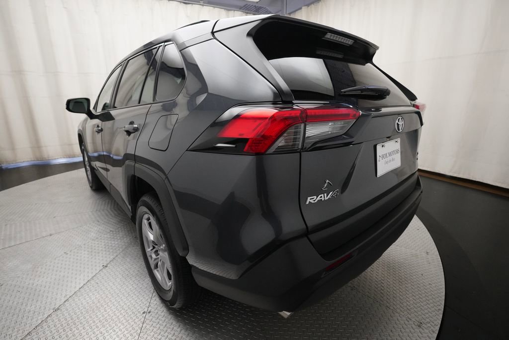 Used 2025 Toyota RAV4 XLE image 33