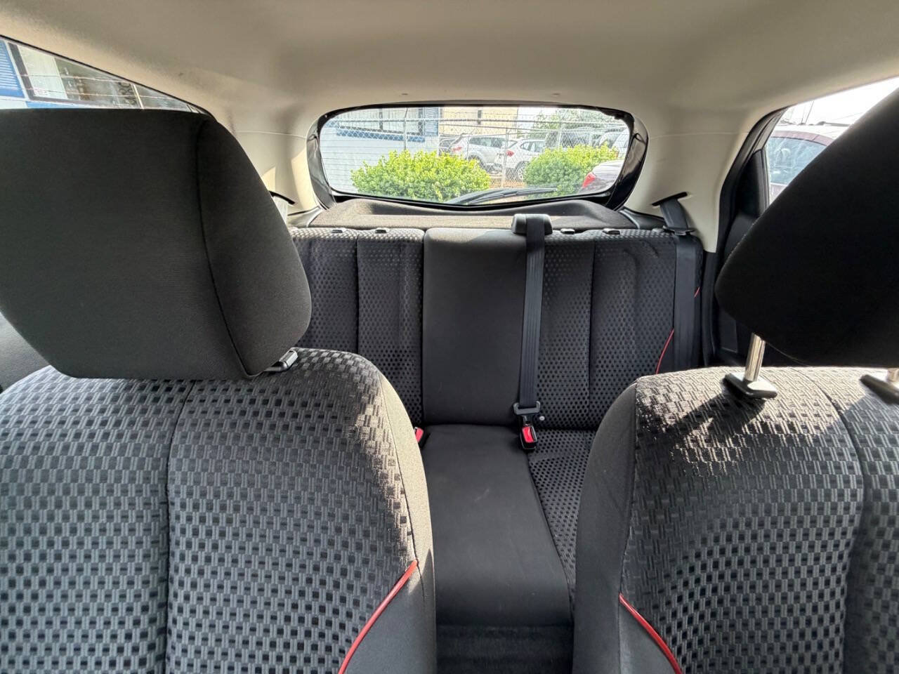 Used 2011 MAZDA MAZDA2 Touring FWD image 14