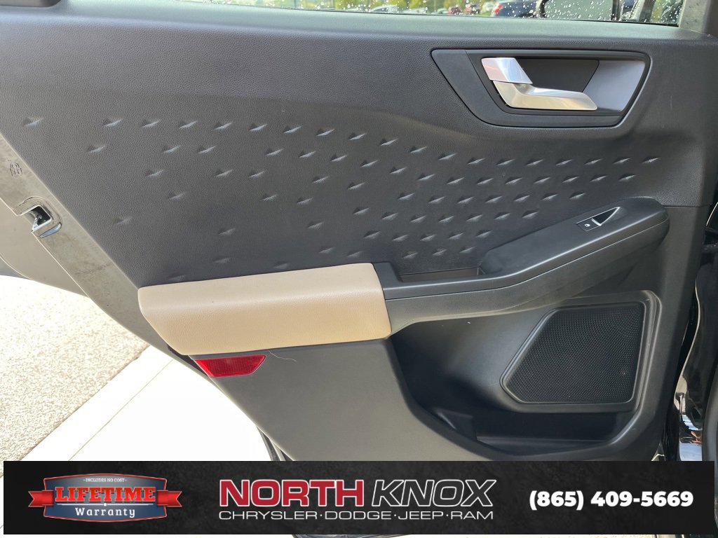 Used 2020 Ford Escape SEL image 15