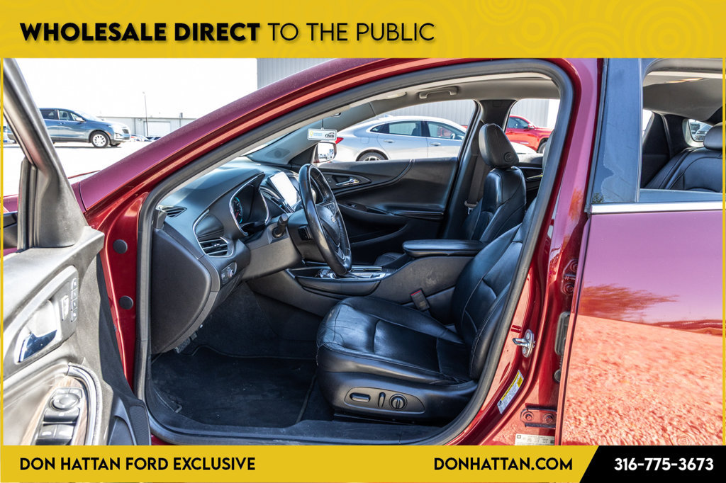 Used 2017 Chevrolet Malibu Premier w/ Premier Sun and Wheel Package FWD image 4