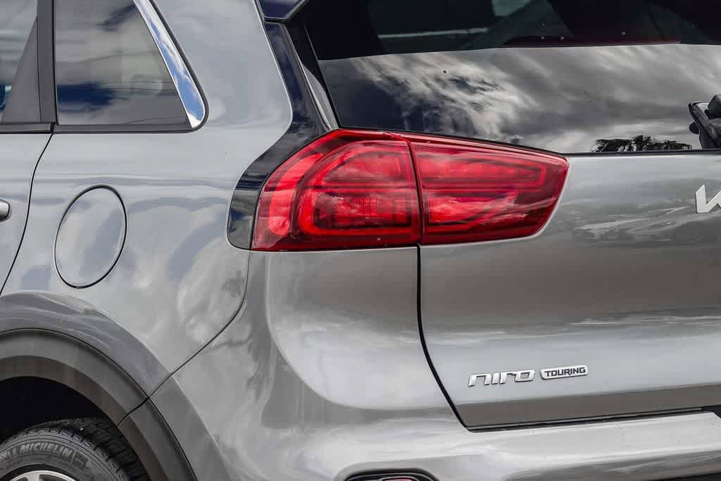 Certified 2022 Kia Niro Touring Special Edition image 7