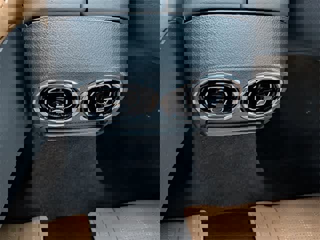 Used 2024 Mercedes-Benz CLE 450 4MATIC Coupe image 4